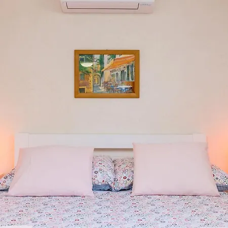 Hana Apartment